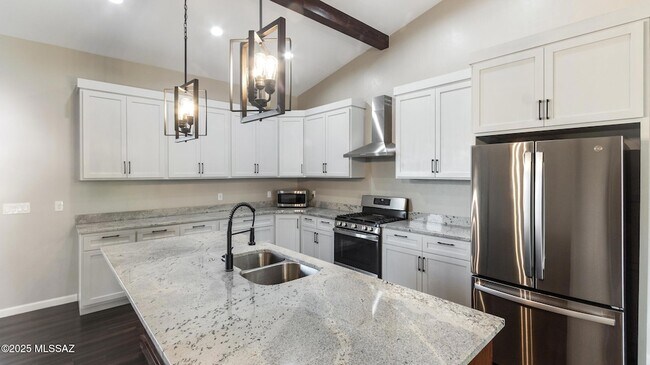 Building Photo - 1251 Avenida Gandara