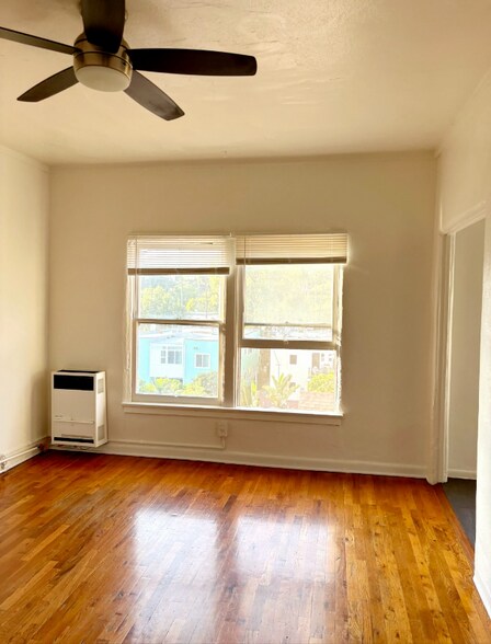 Building Photo - 1845 N Gramercy Pl