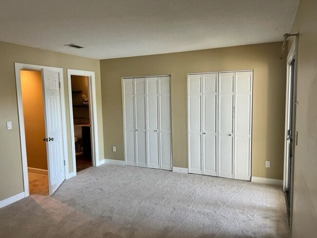 Building Photo - CONDO FOR RENT - HERONS COVE!