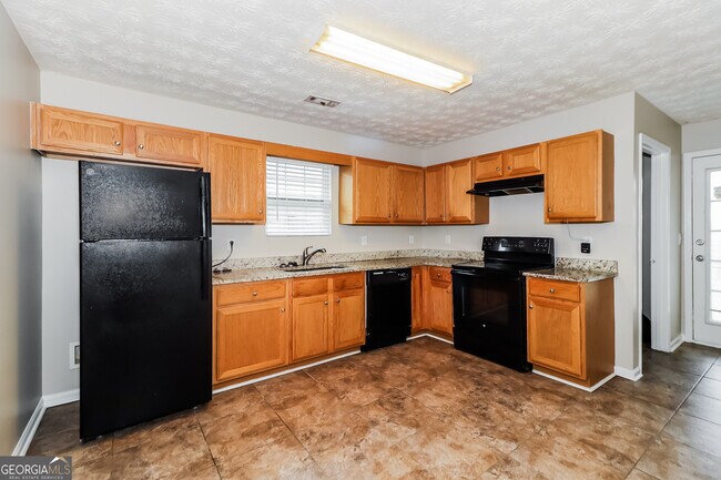 Building Photo - 485 Cathedral Dr