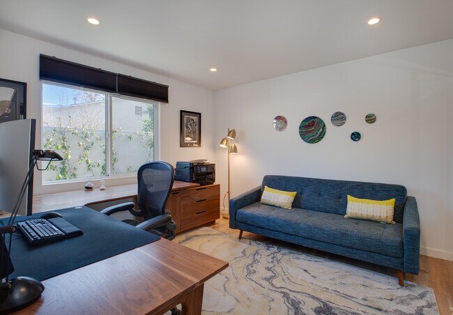 Building Photo - 12945 Welby Way