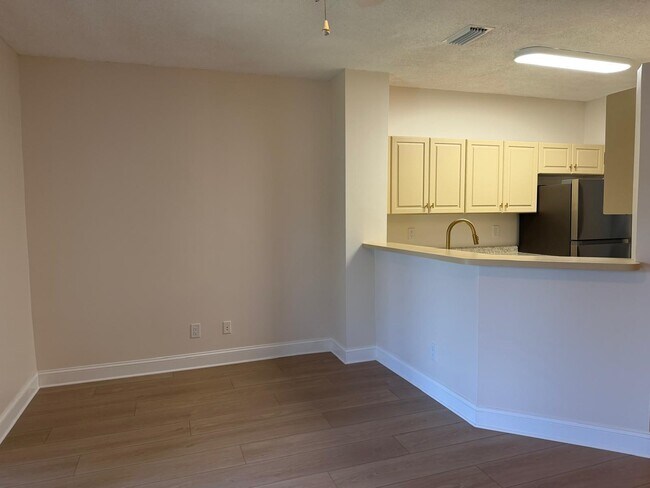 Building Photo - 12032 SW 5th Ct