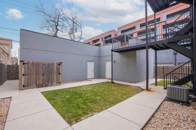 Building Photo - 1621 N Humboldt Blvd