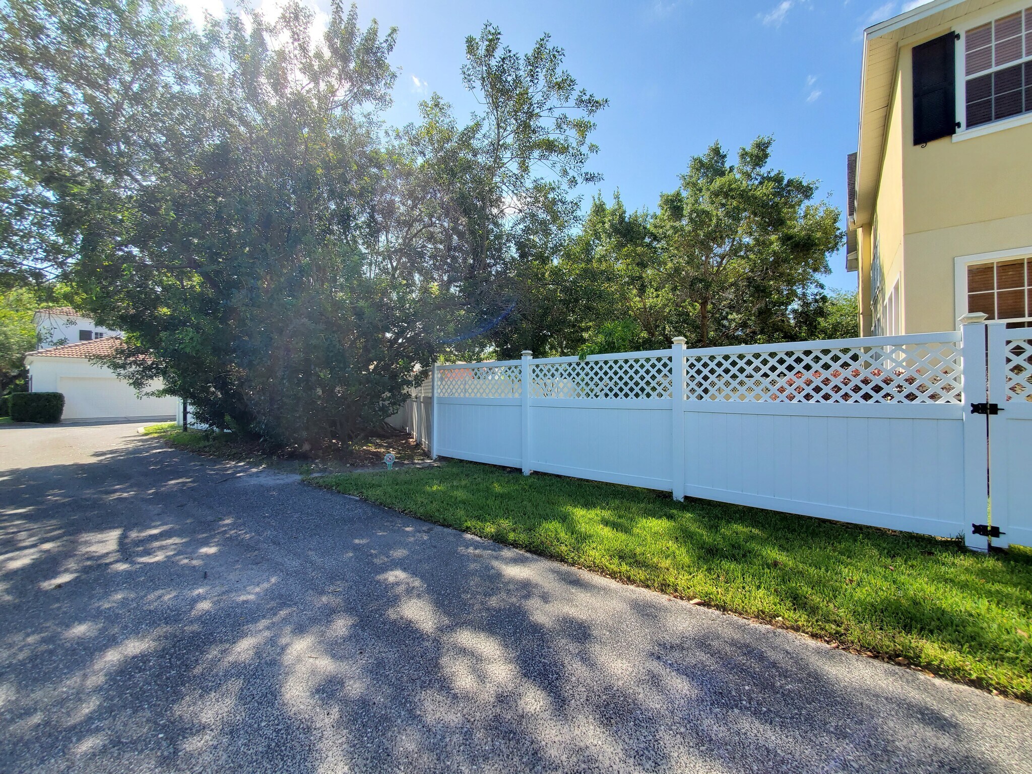 Building Photo - 4062 Markham Pl