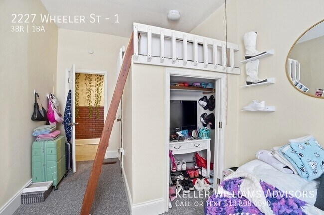 Building Photo - 2227 Wheeler St