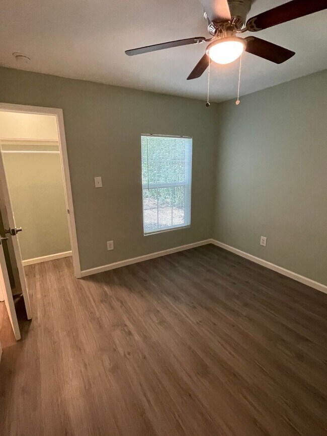Building Photo - Available Now! Updated 4BR Home with Large Yard, Storage Shed & Modern Finishes