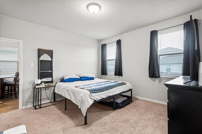 Building Photo - 129 Jubilee Dr