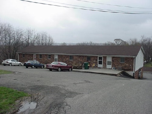 Primary Photo - 611 Haymore St