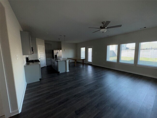 Building Photo - 16628 Sterling Clf St