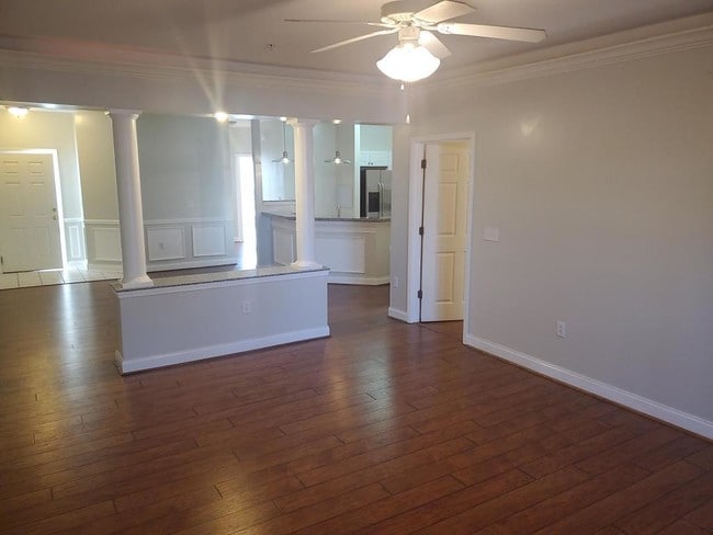 Building Photo - 84 Addison Cottage Way #211
