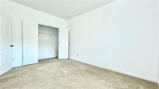 Building Photo - 436 Fieldview Ln