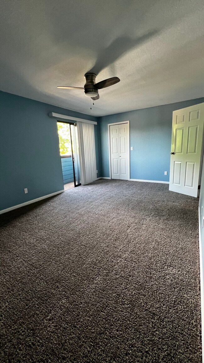 Building Photo - 12057 E Harvard Ave