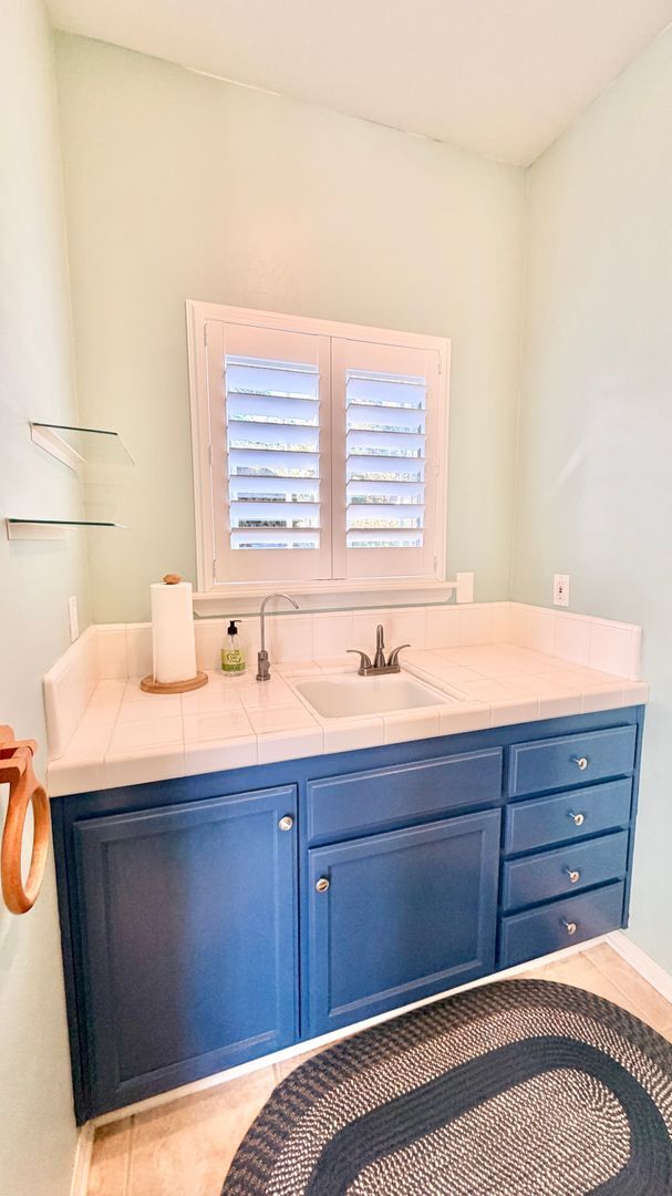 Building Photo - Darling Stand Alone & Detached Open Studio Layout Guest Home unit on Private Country Property in ...