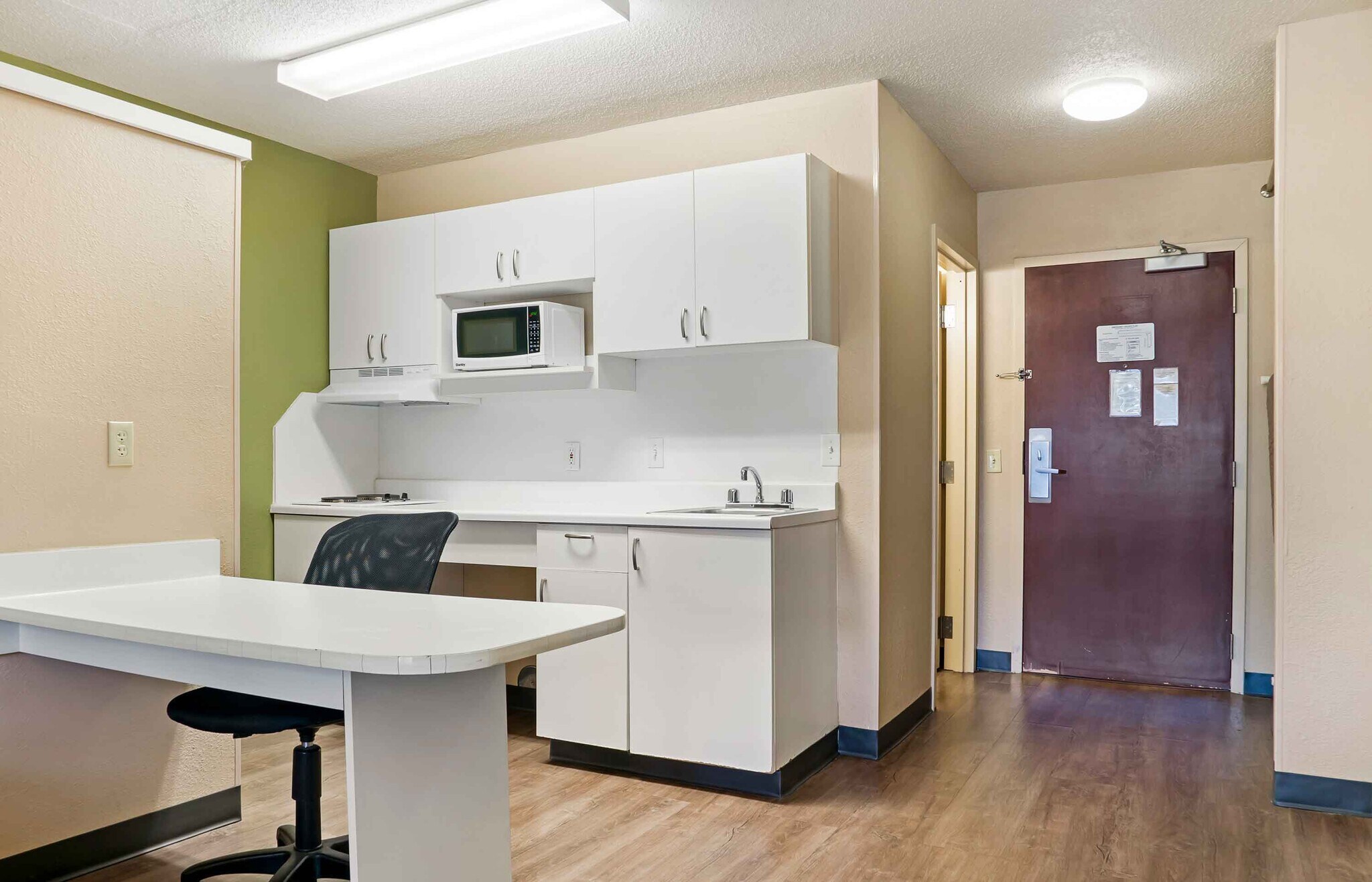 Building Photo - Furnished Studio-Detroit - Novi - Haggerty Road