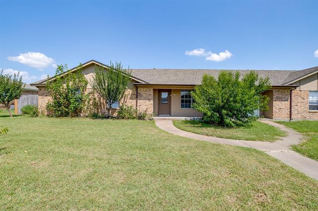 Building Photo - 1203 N Nolan River Rd