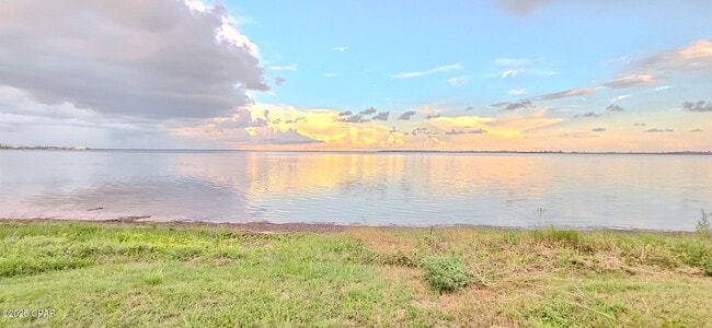 Building Photo - 6067 E Hwy 98