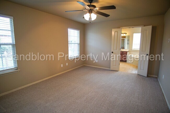 Building Photo - FOR LEASE | Broken Arrow | 3 Bed, 2 Bath H...