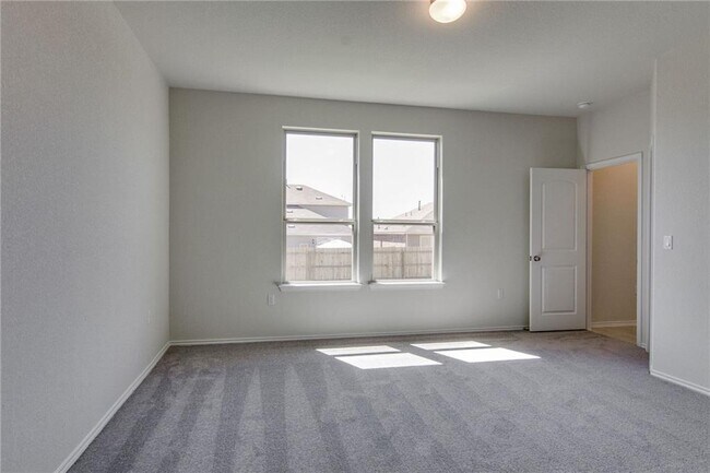 Building Photo - 11817 Eragon Dr