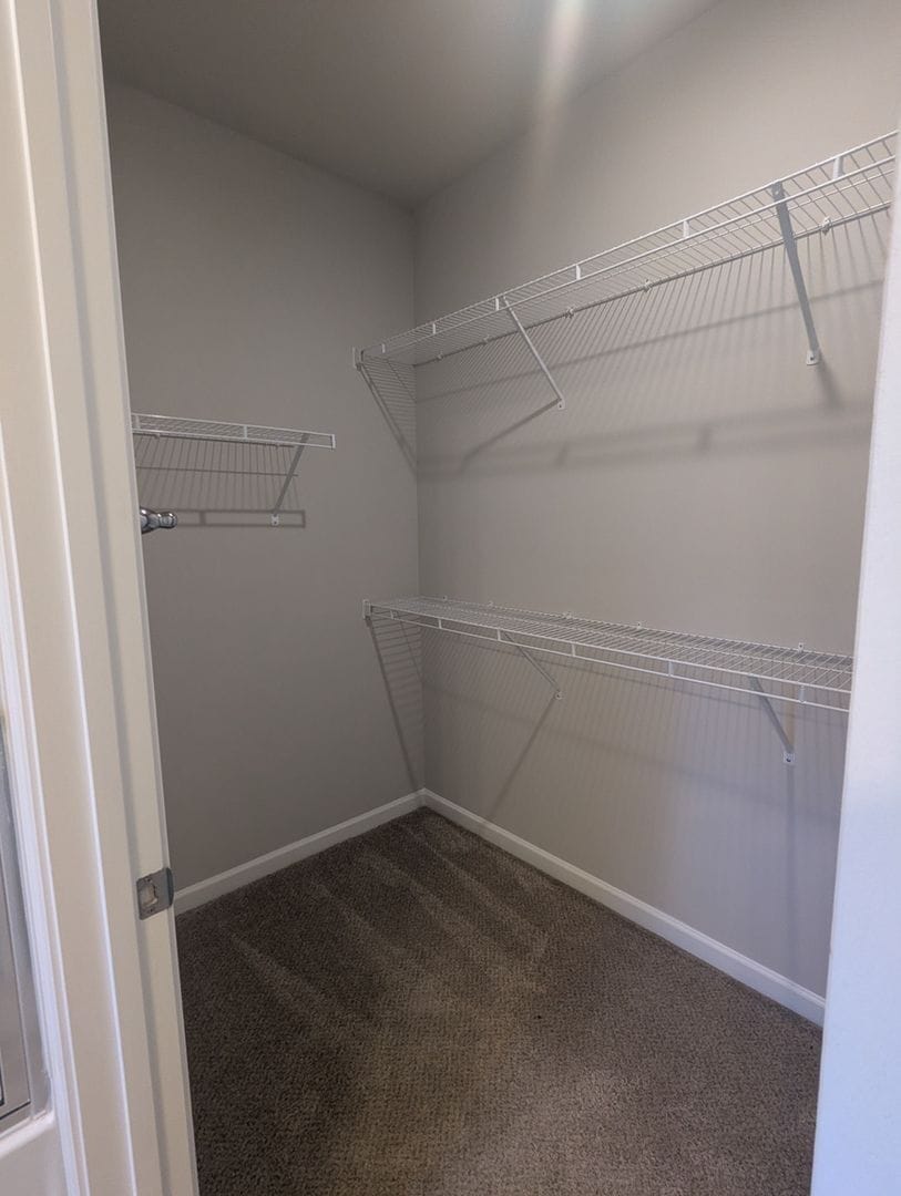 Building Photo - 385 Orchard Ln