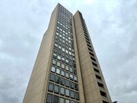 Building Photo - 1 Gold St
