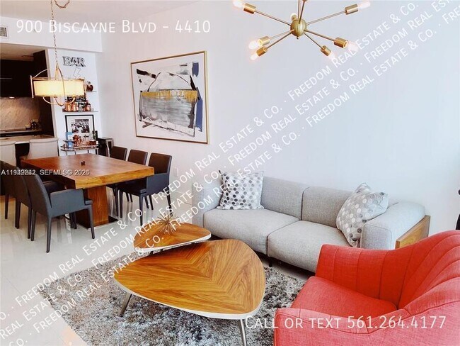 Building Photo - 900 Biscayne Blvd