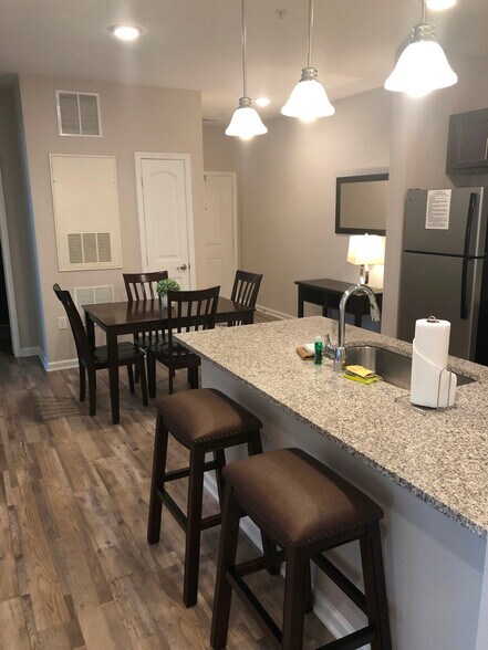 Building Photo - 8550 Nb Interstate 77 St