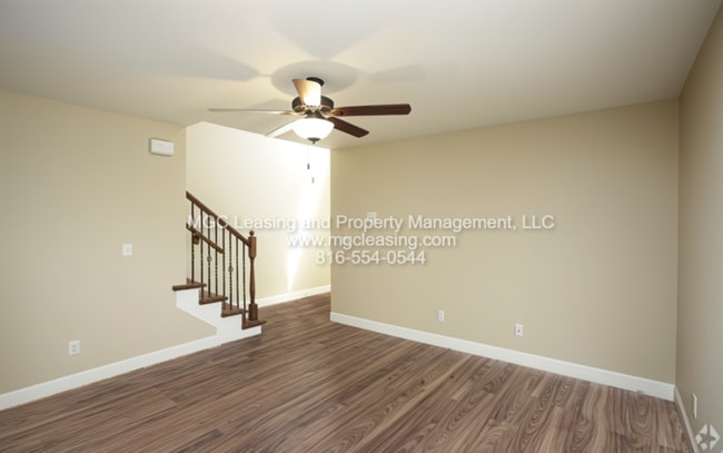 Building Photo - Eagle Creek Townhomes - Enjoy $50 off your monthly rent when you sign a 15-month lease.