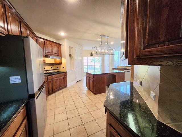 Building Photo - 1014 Sparrow Dr