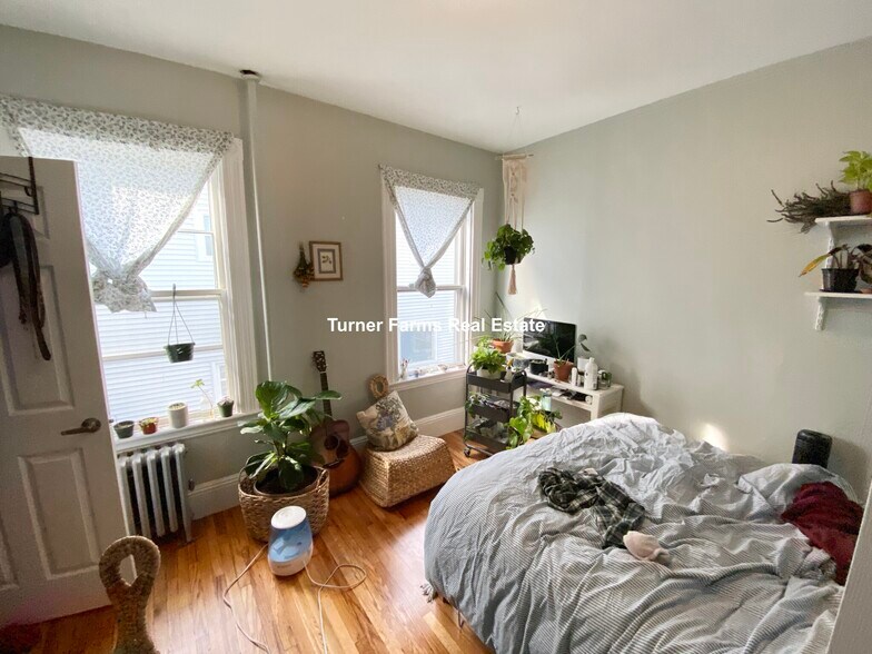 Building Photo - 3 Oswald St