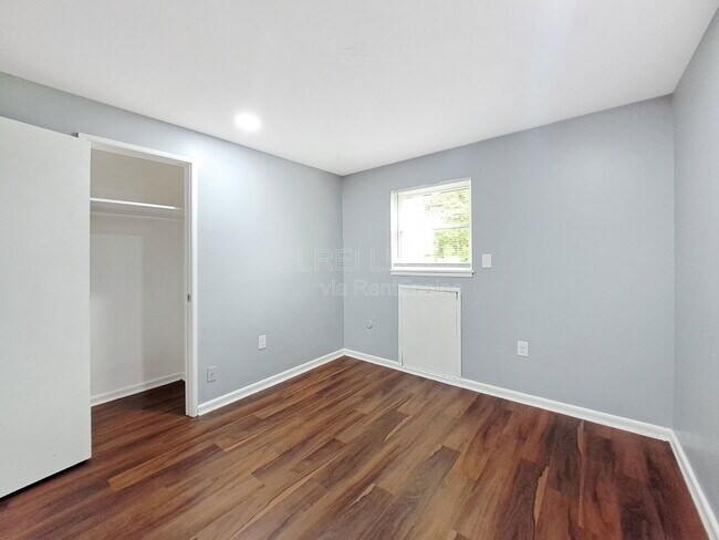 Building Photo - 1711 Valley Forge Way