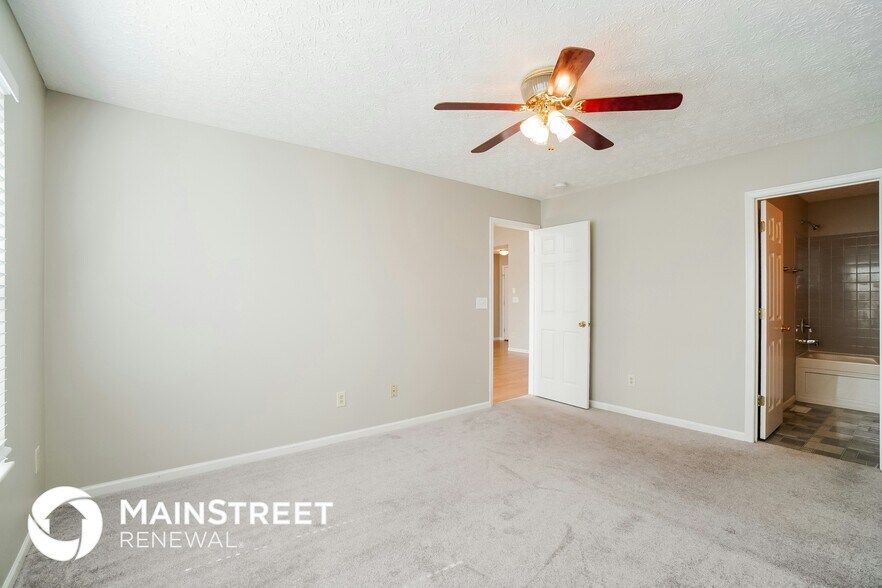 Building Photo - 2204 Brookbank Dr