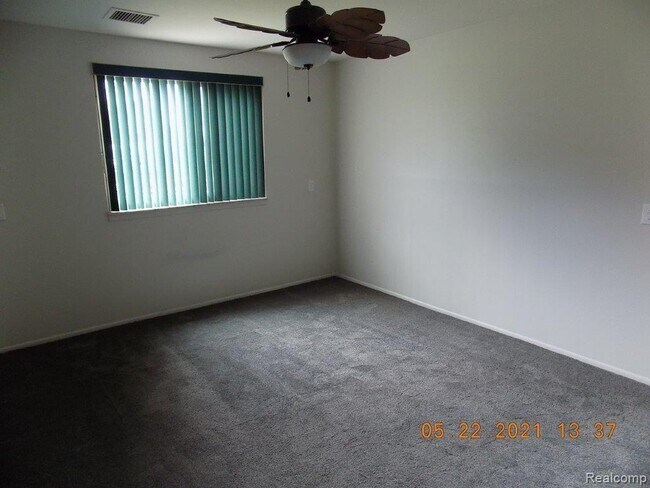Building Photo - 224 Riviera Dr