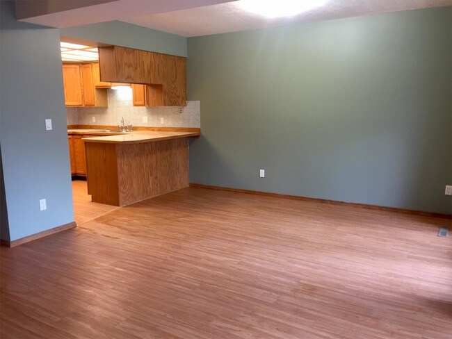 Building Photo - 1711 W Koch St