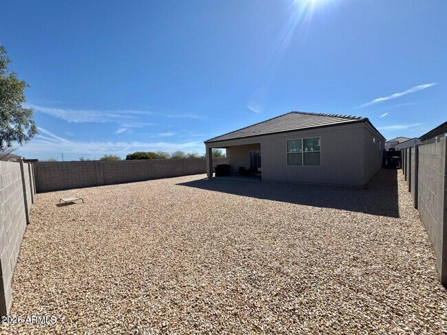 Building Photo - 11542 E Wallflower Ln