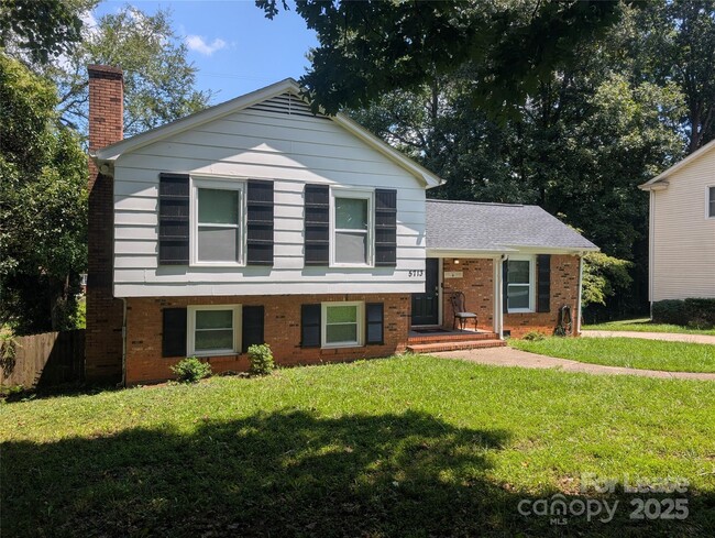 Building Photo - 5713 Barrington Dr