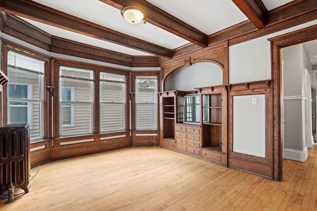 Building Photo - Maryland Lower