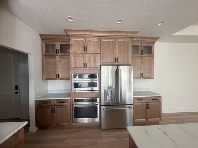 Building Photo - Beautiful New 4 Bedroom Home in Cedar City!