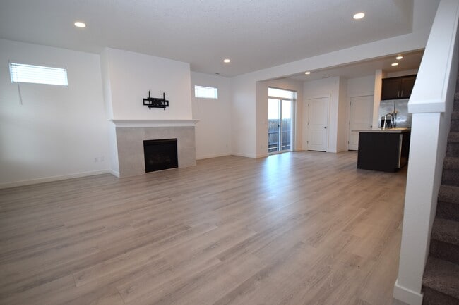 Building Photo - 1400 S 29th Blvd