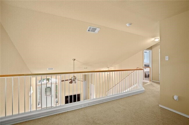 Building Photo - 921 Gentry Dr