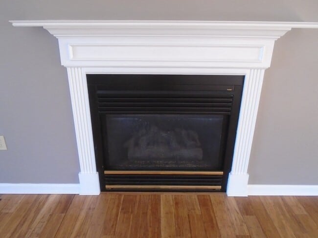 Building Photo - 50 Bjorklund Ave