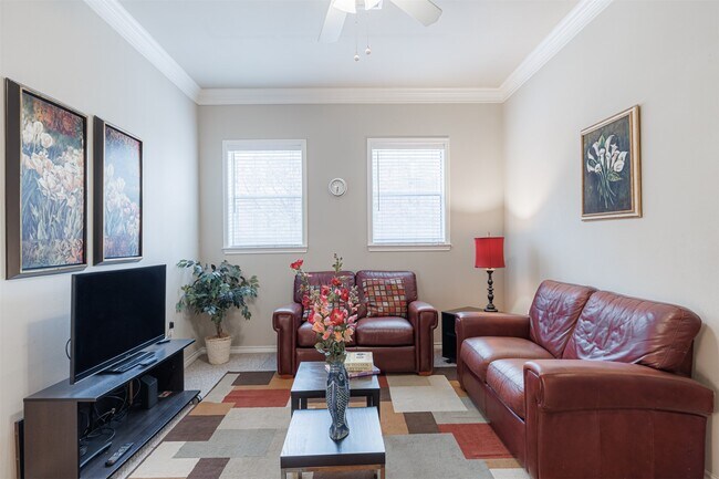 Building Photo - 2400 McCue Rd