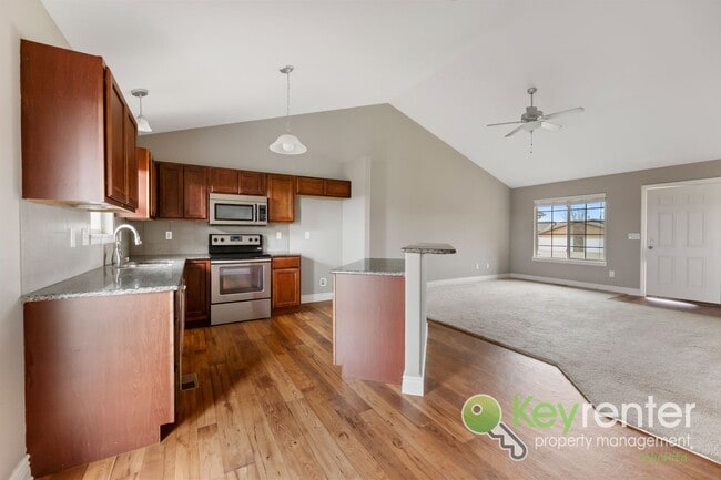 Building Photo - 2311-2313 E Coolwater St Duplex