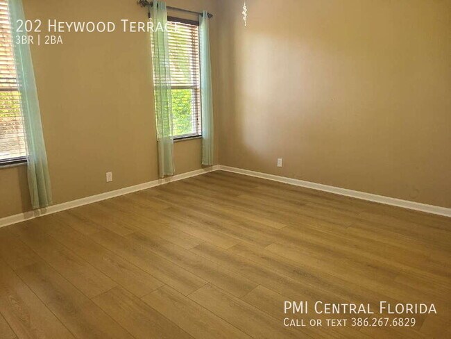 Building Photo - 202 Heywood Terrace