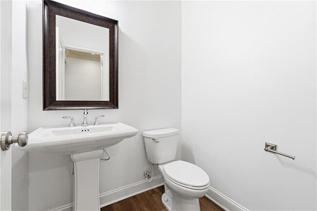 Building Photo - 7809 Laurel Crest Dr