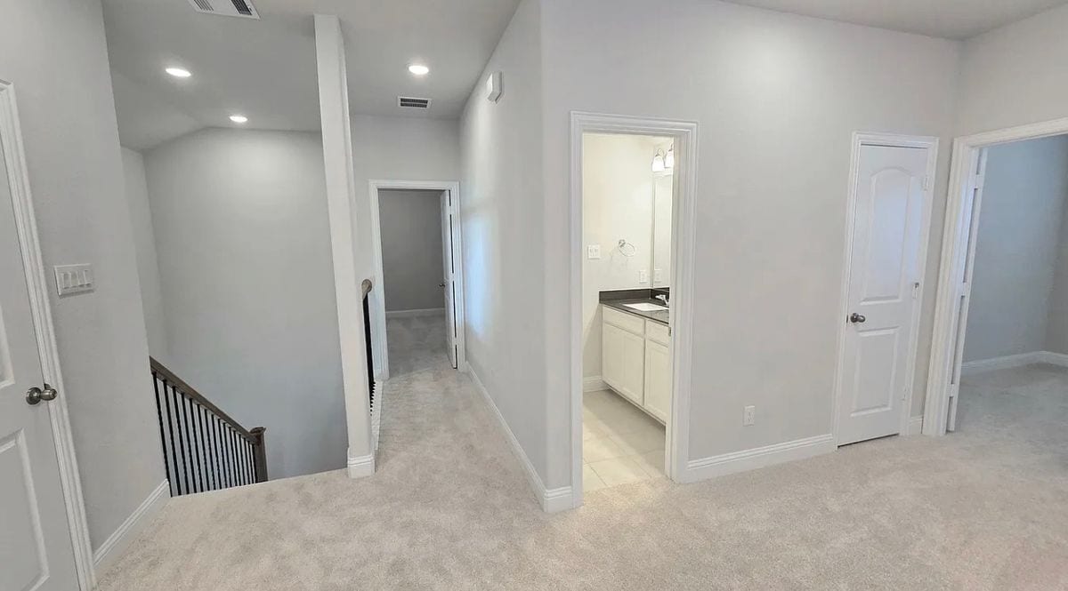 Building Photo - 3017 Burwick Ln