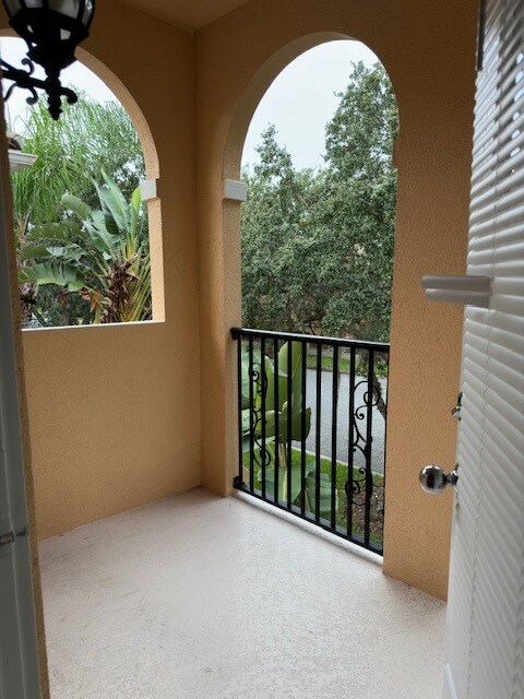 Building Photo - 11833 Nautica Dr