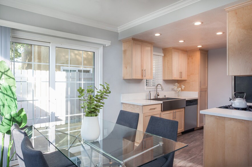 Yorba Linda Pines Villas