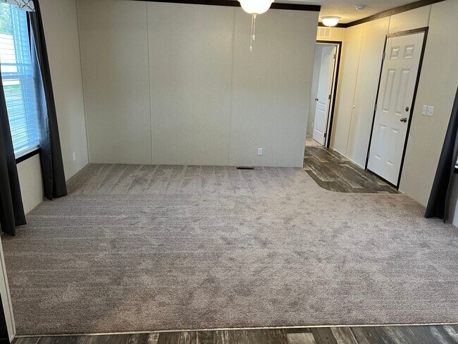 Building Photo - 5192 Champagne Dr