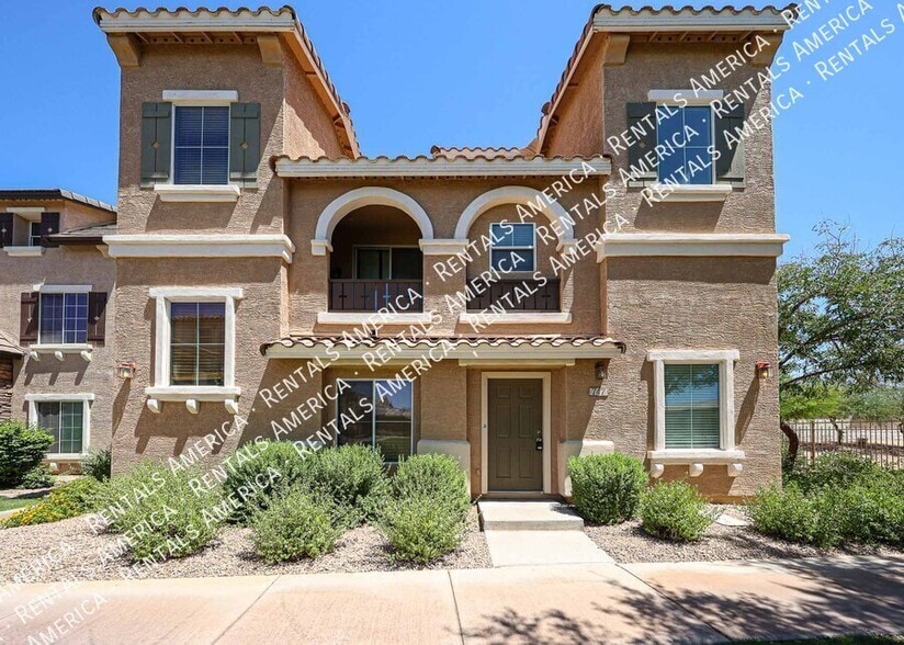 Building Photo - 747 N Port Dr