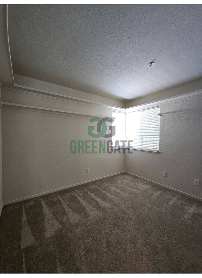 Building Photo - Charming 3 Bedroom 2 Bath Condo in TRACY! ...